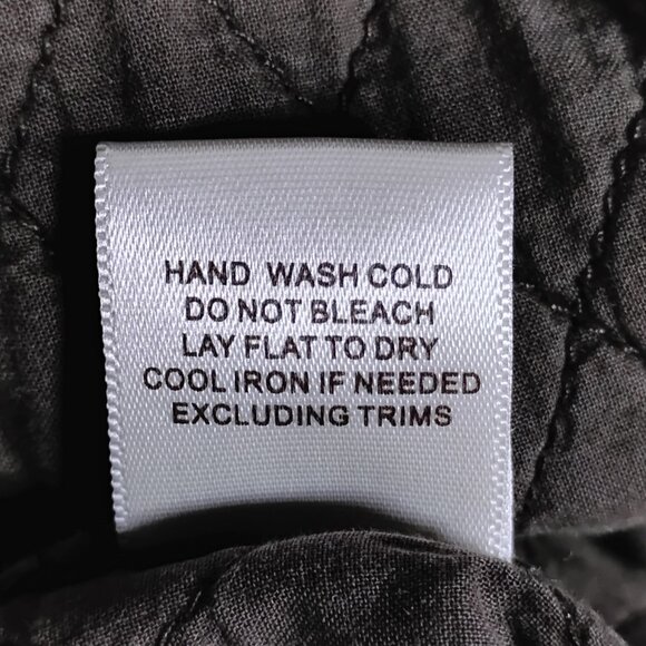 Willow & Clay Military Quilted Jacket Size Medium Green Beaded Arm Patches - Picture 9 of 9